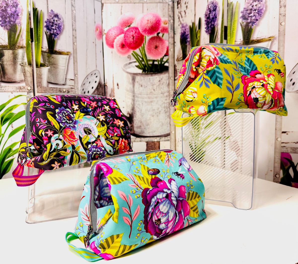 The KATZ Team shares Tips & Tricks on Sewing the Grab & Go Retreat Bag