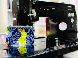 Check out this great video on making a small zipper pouch